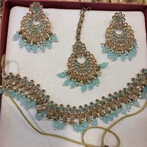 Maang tikka + Jewelry Set